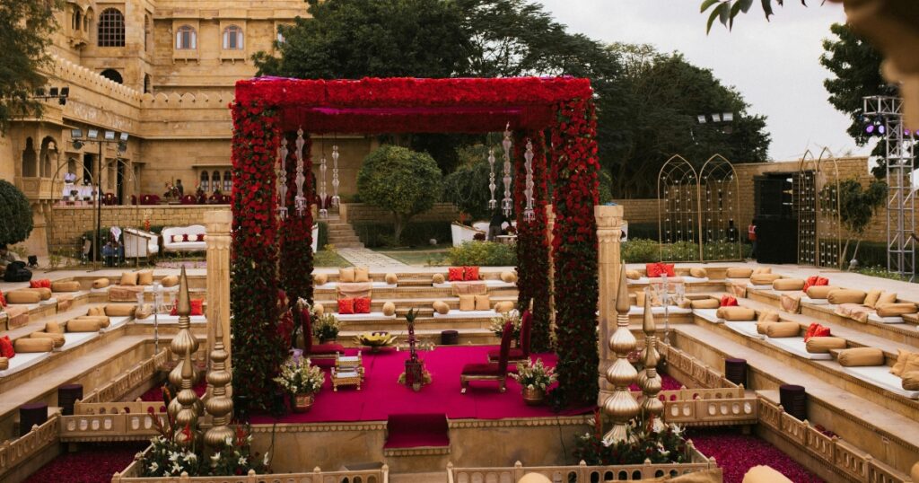 Consider the venue location and access before choosing a catering service