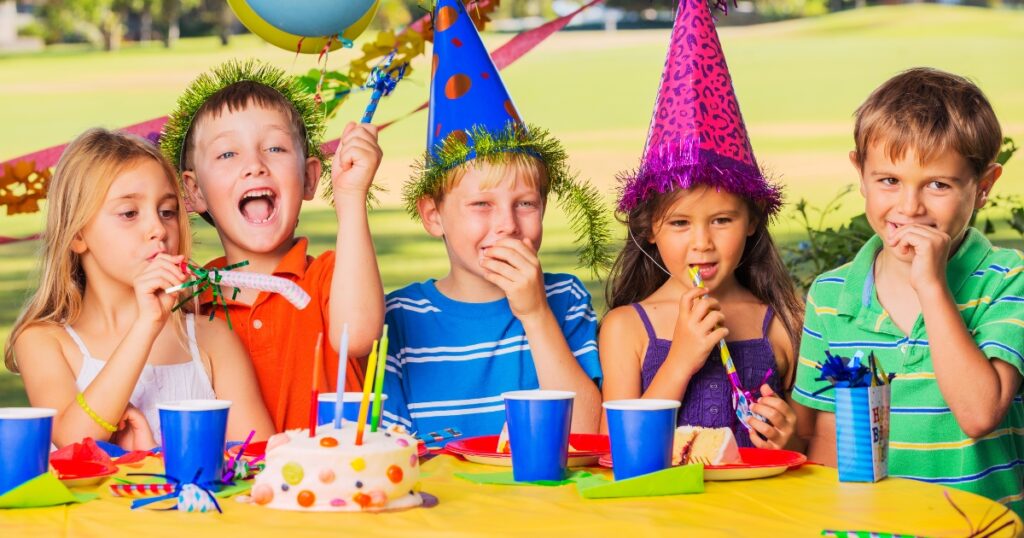10 things that cannot be missing in a kids party catering