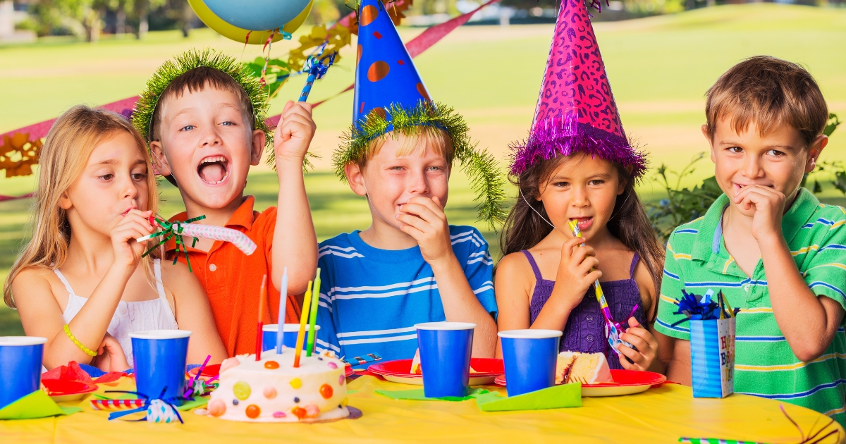 10 things that cannot be missing in a kids party catering