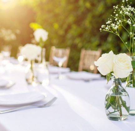 10 things that cannot be missing in a wedding catering